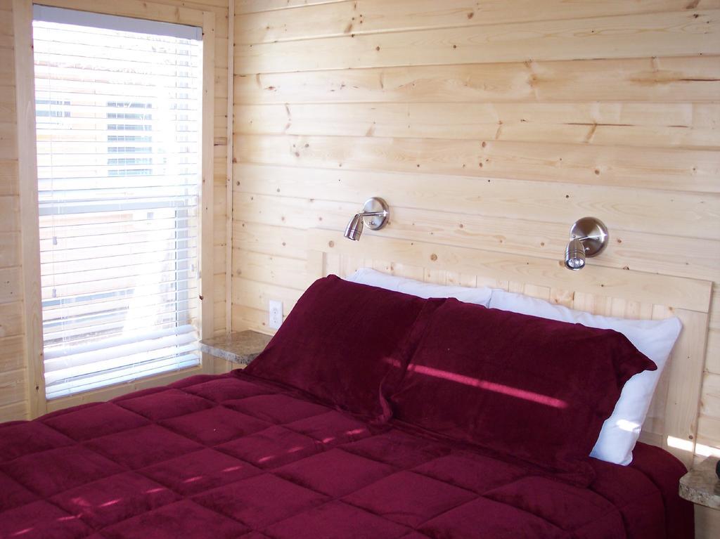 Russian River Camping Resort Cottage 7 Cloverdale Dış mekan fotoğraf